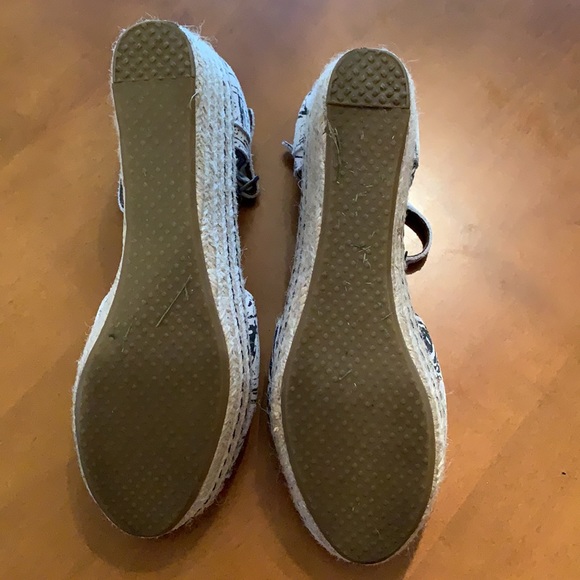 Tom’s EUC 8.5 Wedges - Picture 4 of 9